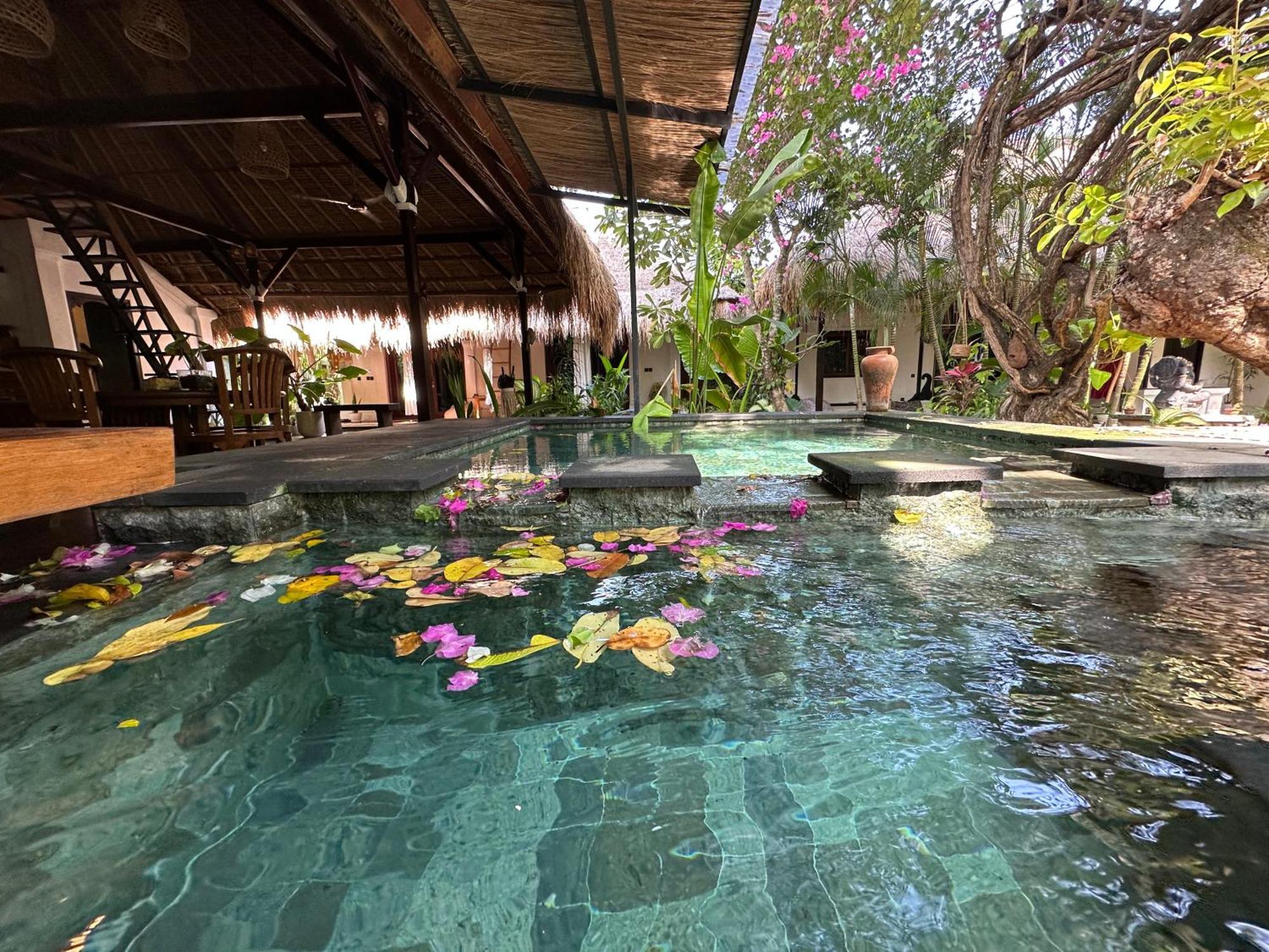 My Secret Home Seminyak Esterno foto