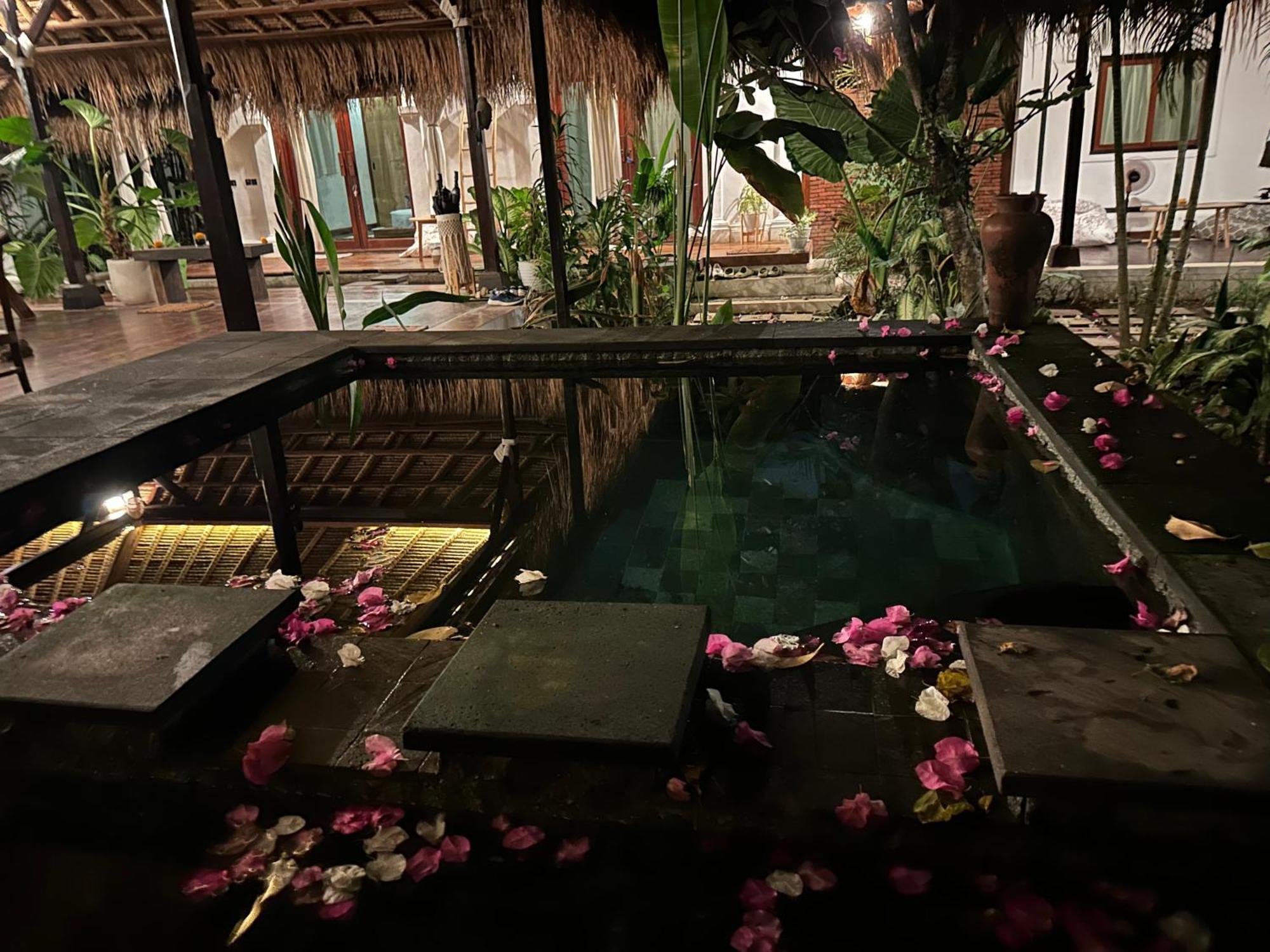 My Secret Home Seminyak Esterno foto